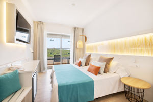 Ipanema Beach (voorheen Ipanema Park & Beach)