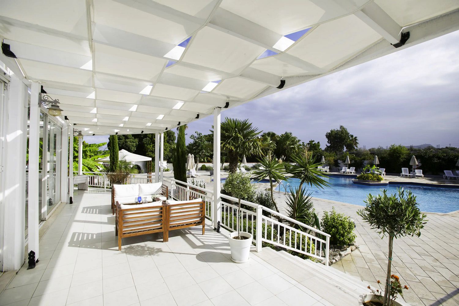 Fly & Go Happy Days Hotel