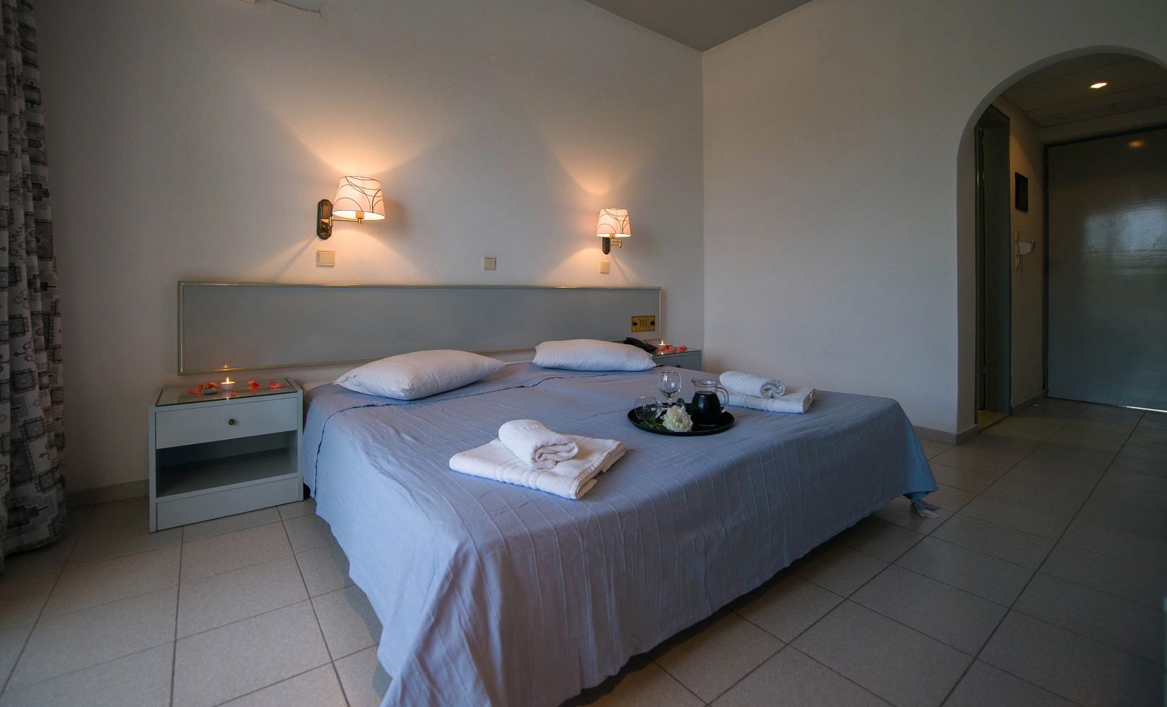 Fly & Go Happy Days Hotel