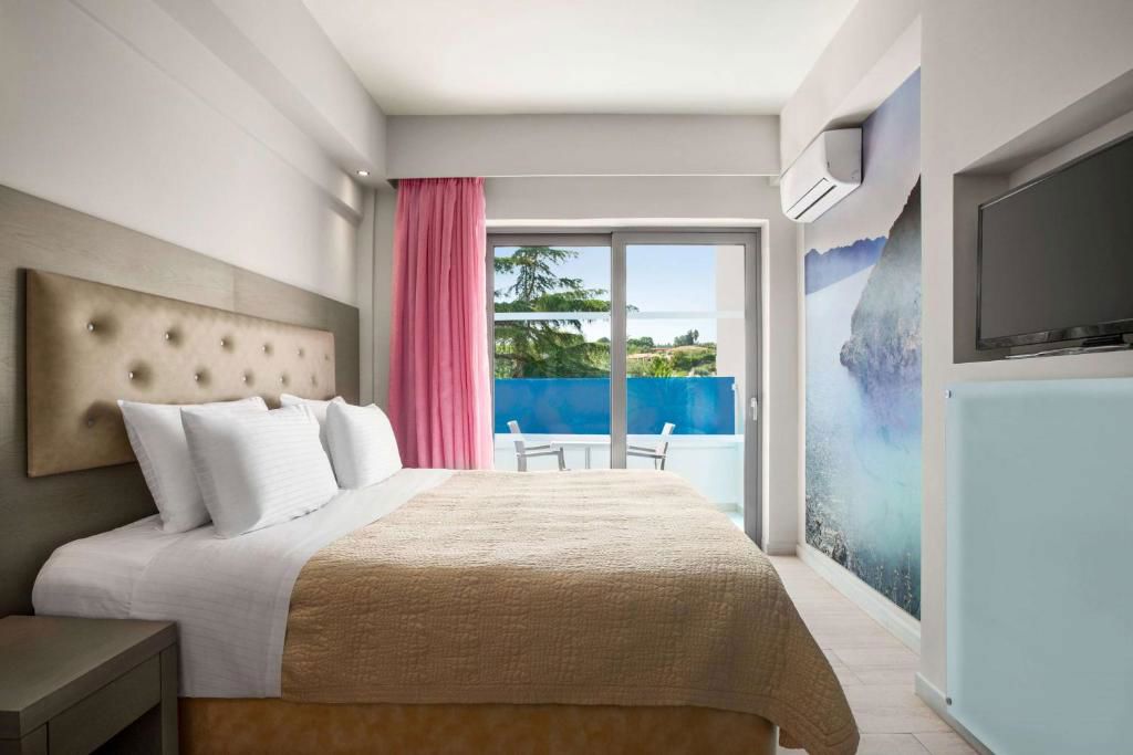 tryp-by-wyndham-corfu-dassia