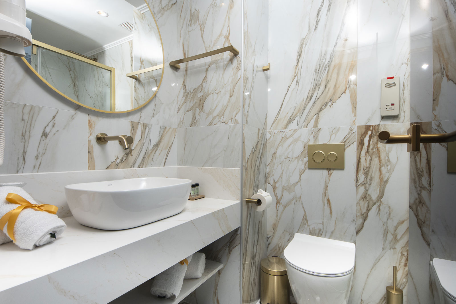 Rhodos Horizon Boutique slide 5