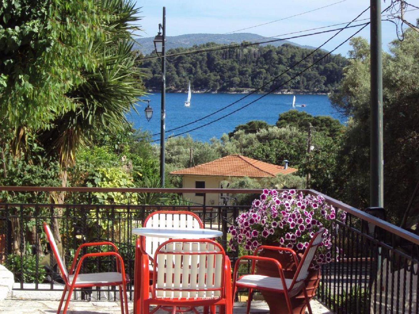 Hotel Nostos