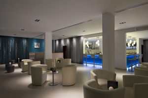 Champan Bar