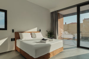 Barefoot Luxury Eressos Apartments
