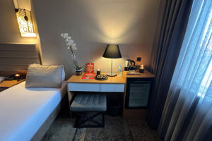 All Seasons Hotel