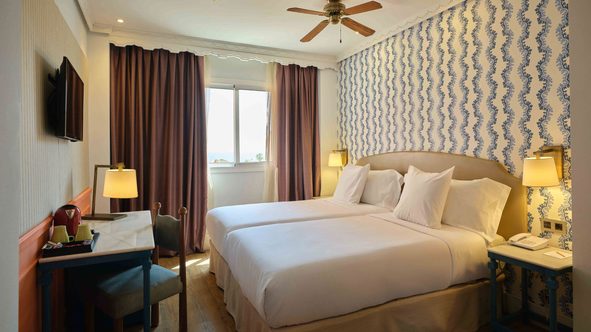 Hotel Fenix