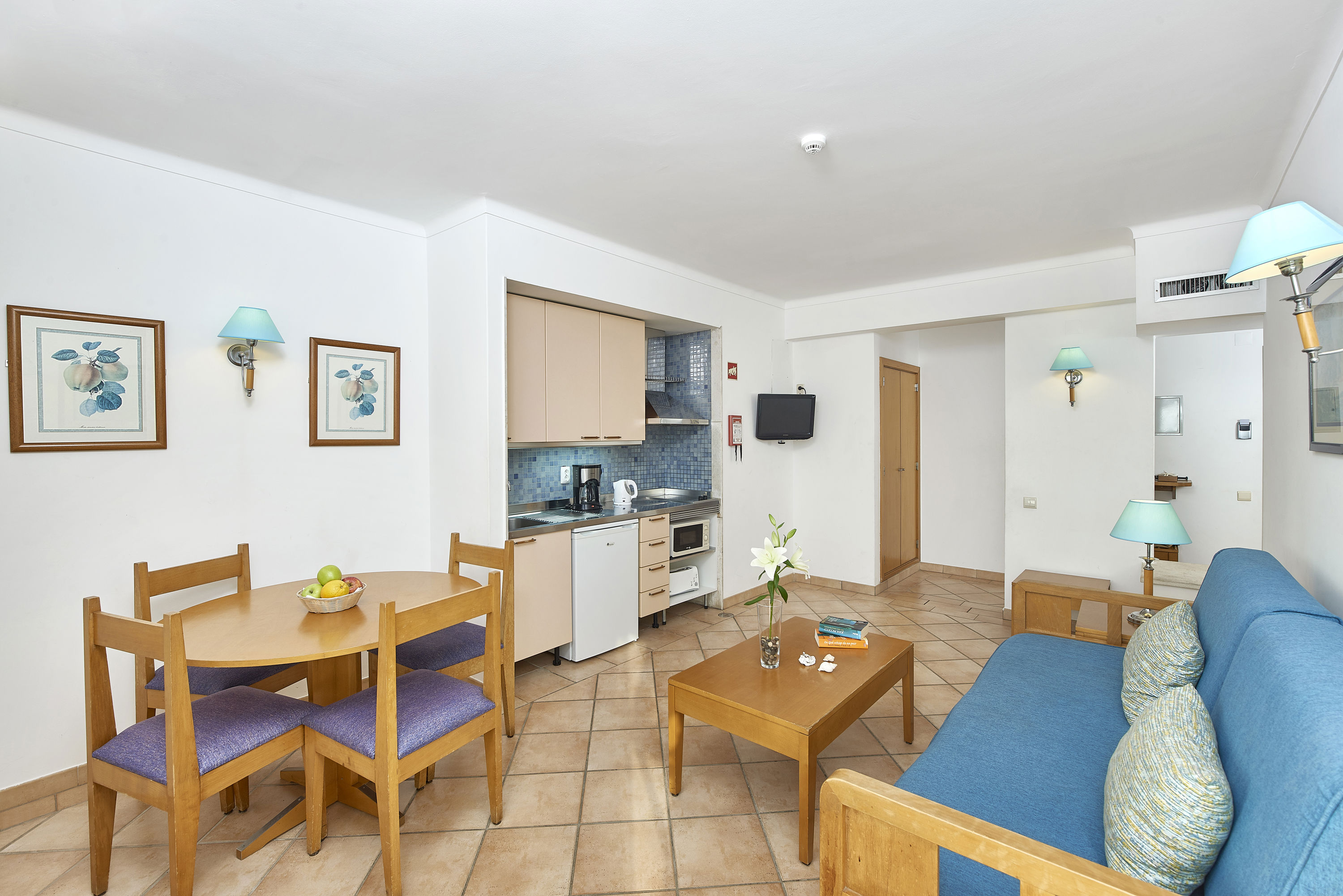 Fly & Go Oceanus Aparthotel