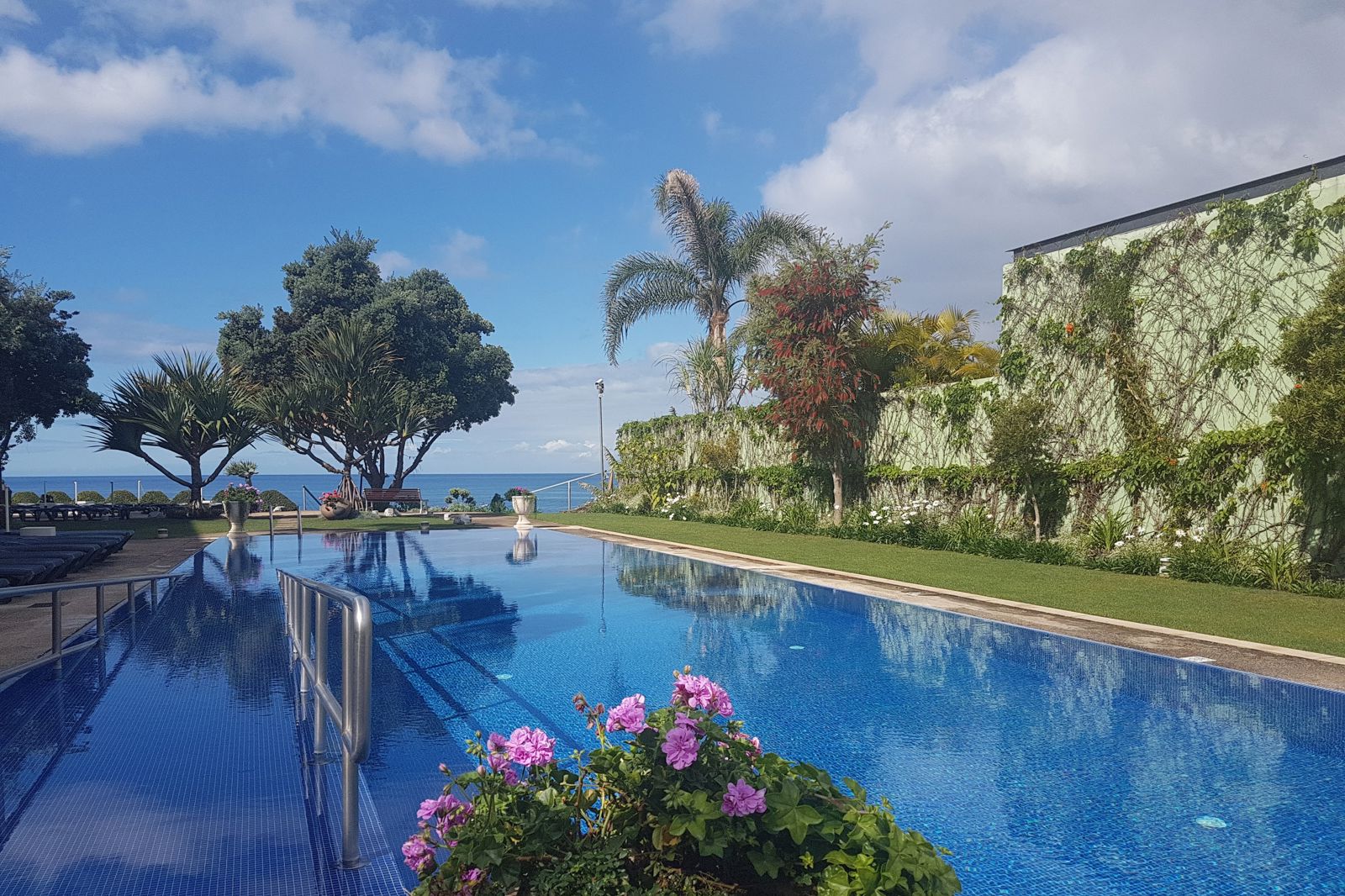 Fly & Go Golden Residence