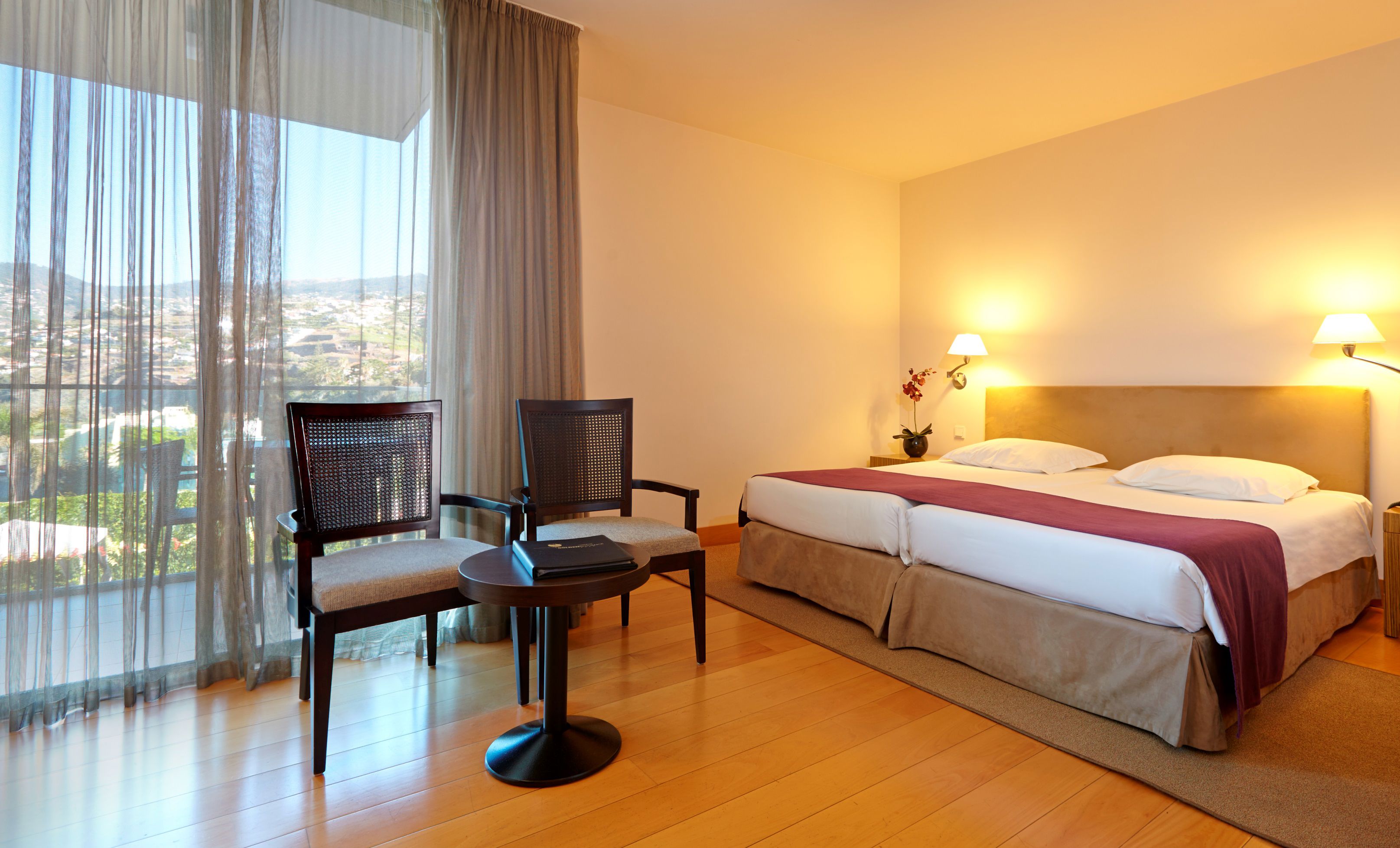 Fly & Go Golden Residence