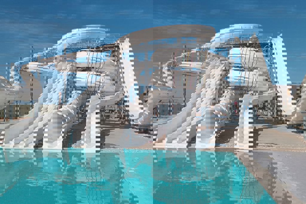 sentido-naga-bay