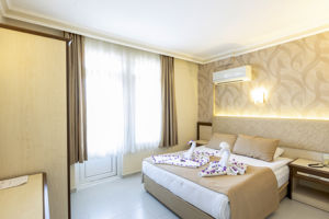 Mayflower Apart Hotel