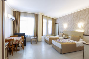 Mayflower Apart Hotel