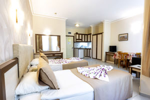 Mayflower Apart Hotel