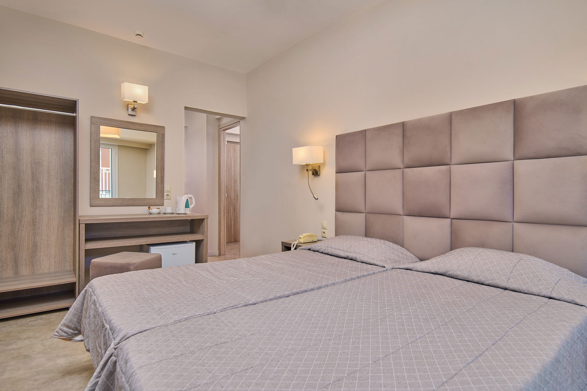 Altura Hotel