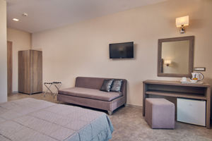 Altura Hotel