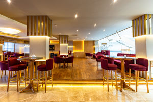 Lobby bar