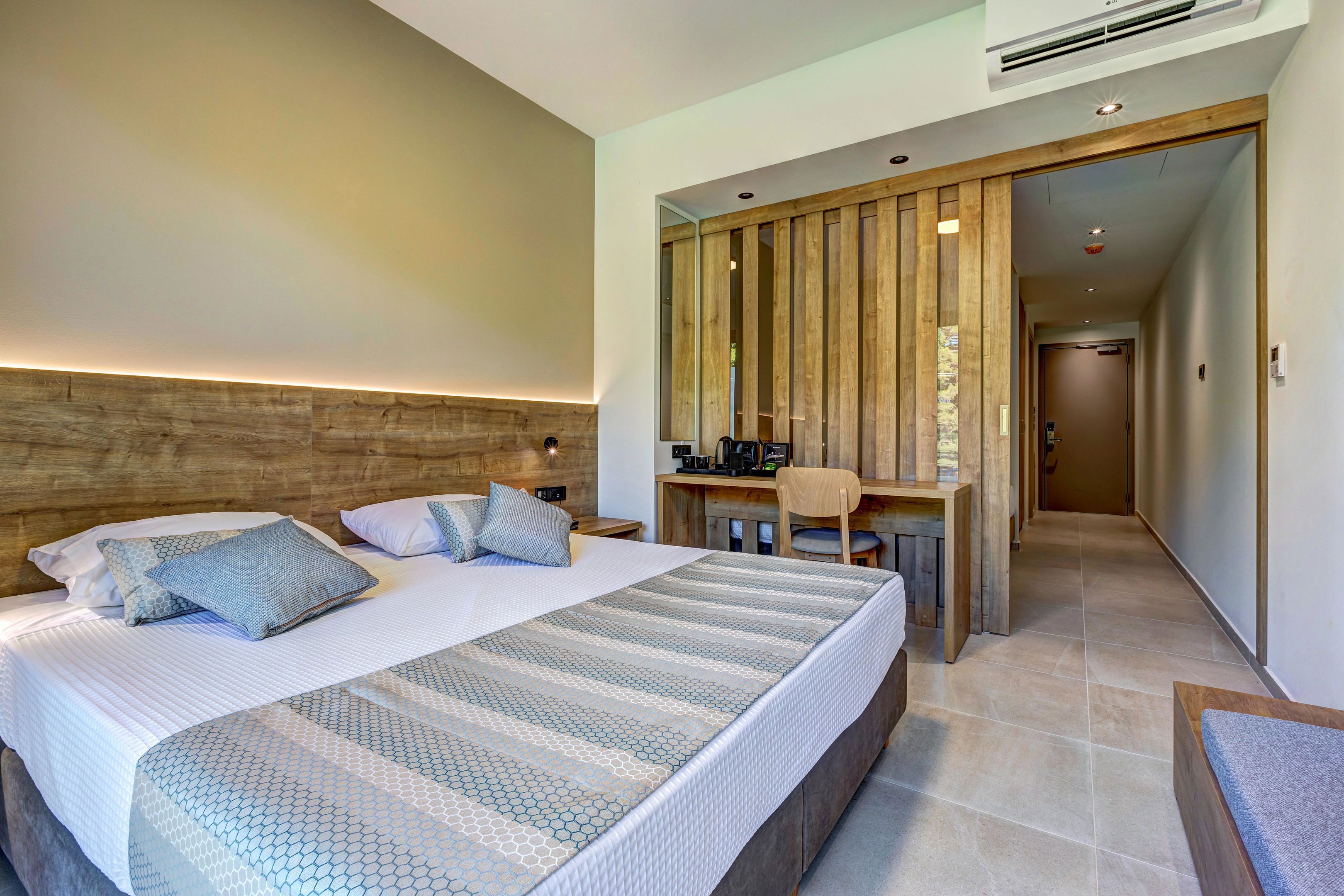 White Olive Elite Hotel