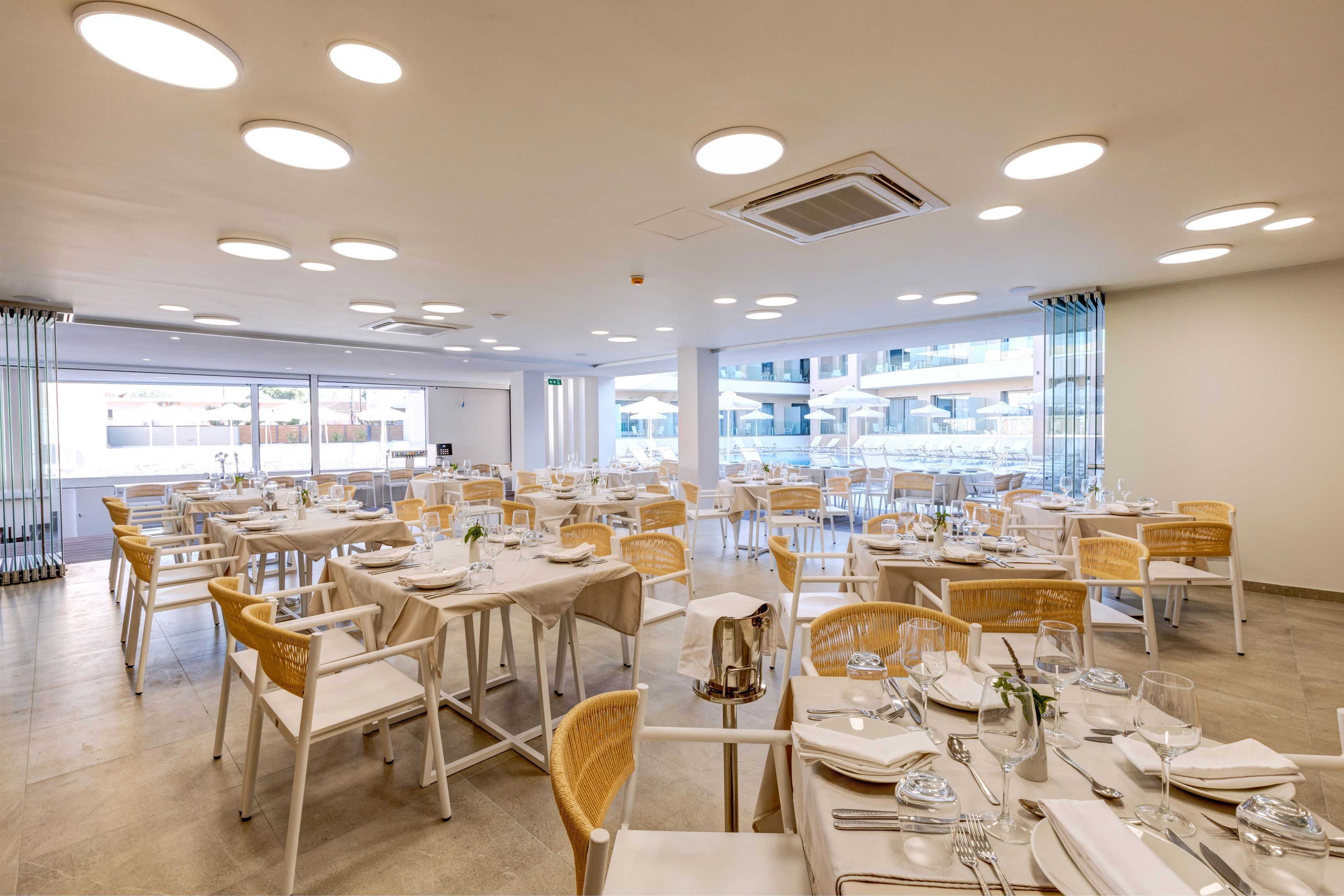 White Olive Elite Hotel
