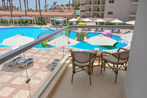Riviera Club