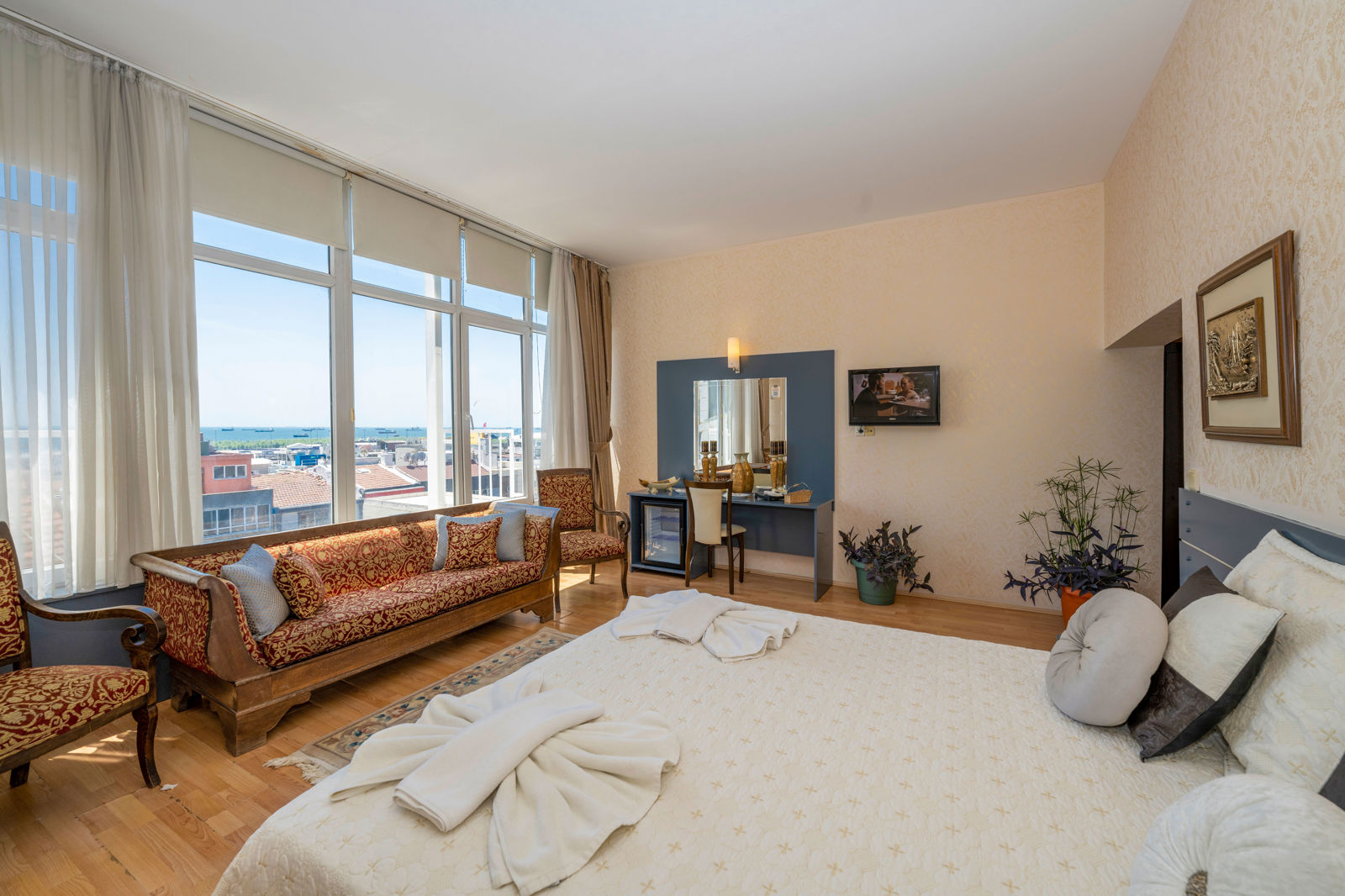 Grand Ons Hotel med udflugtsprogram slide 5