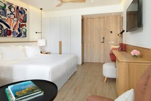 H10 Croma Malaga