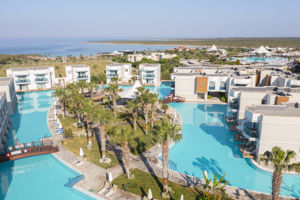 Aquasis De Luxe Resort & Spa
