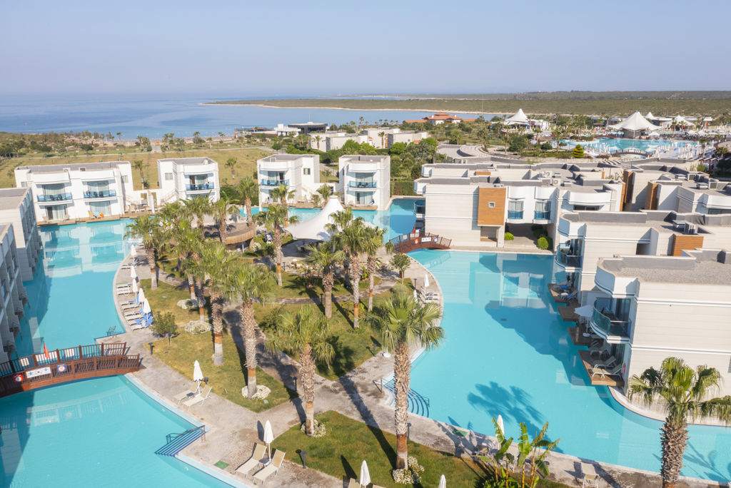 aquasis-de-luxe-resort-spa