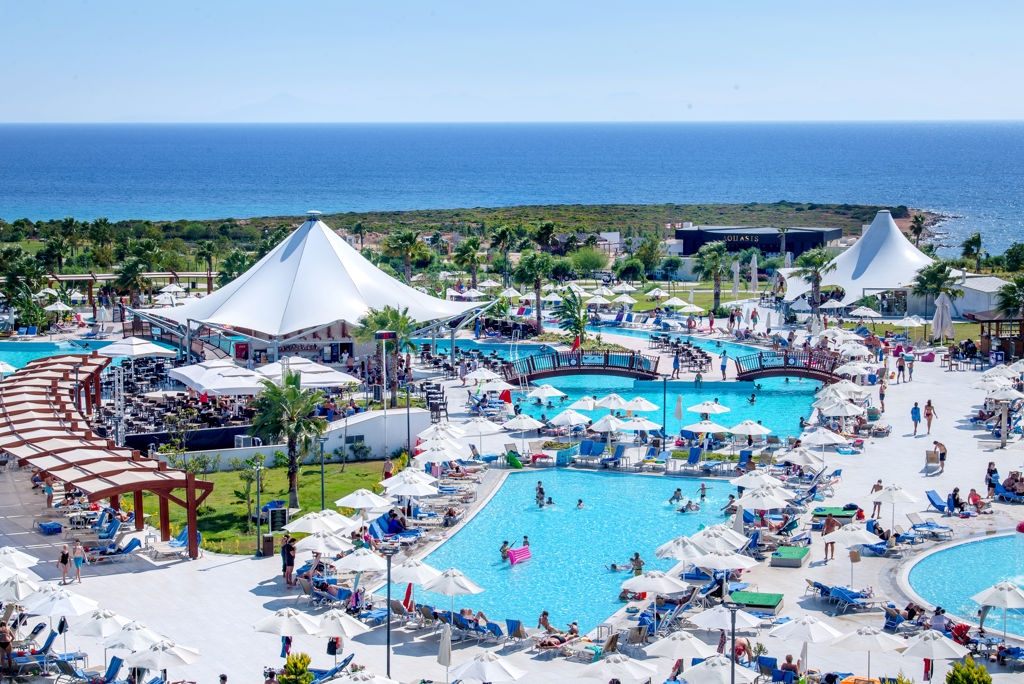 aquasis-de-luxe-resort-spa