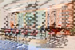 Lobby bar
