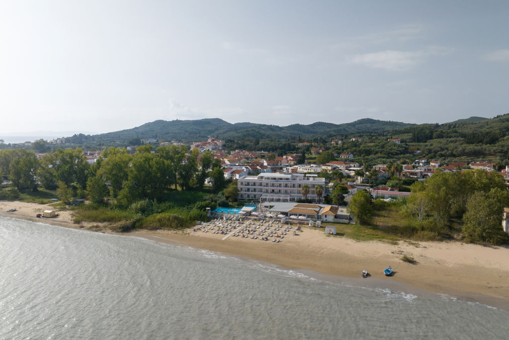 Cavomarina Beach