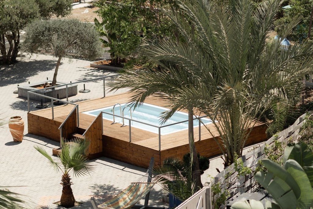 Pollis Hotel