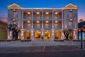 Royal Nidri Suites