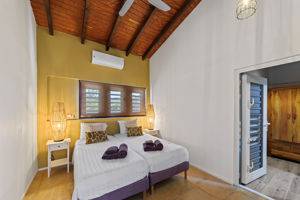 Cura Villas