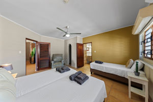 Cura Villas