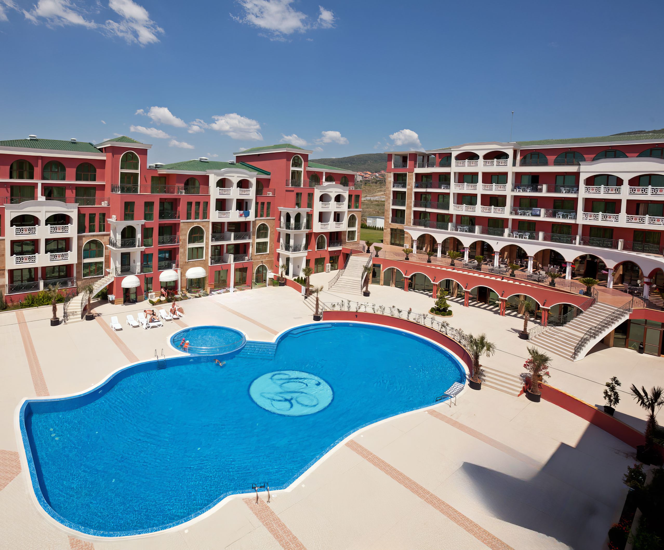 St. George Palace - billede 2