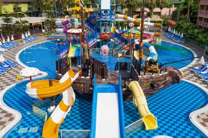 Lonicera World Hotel