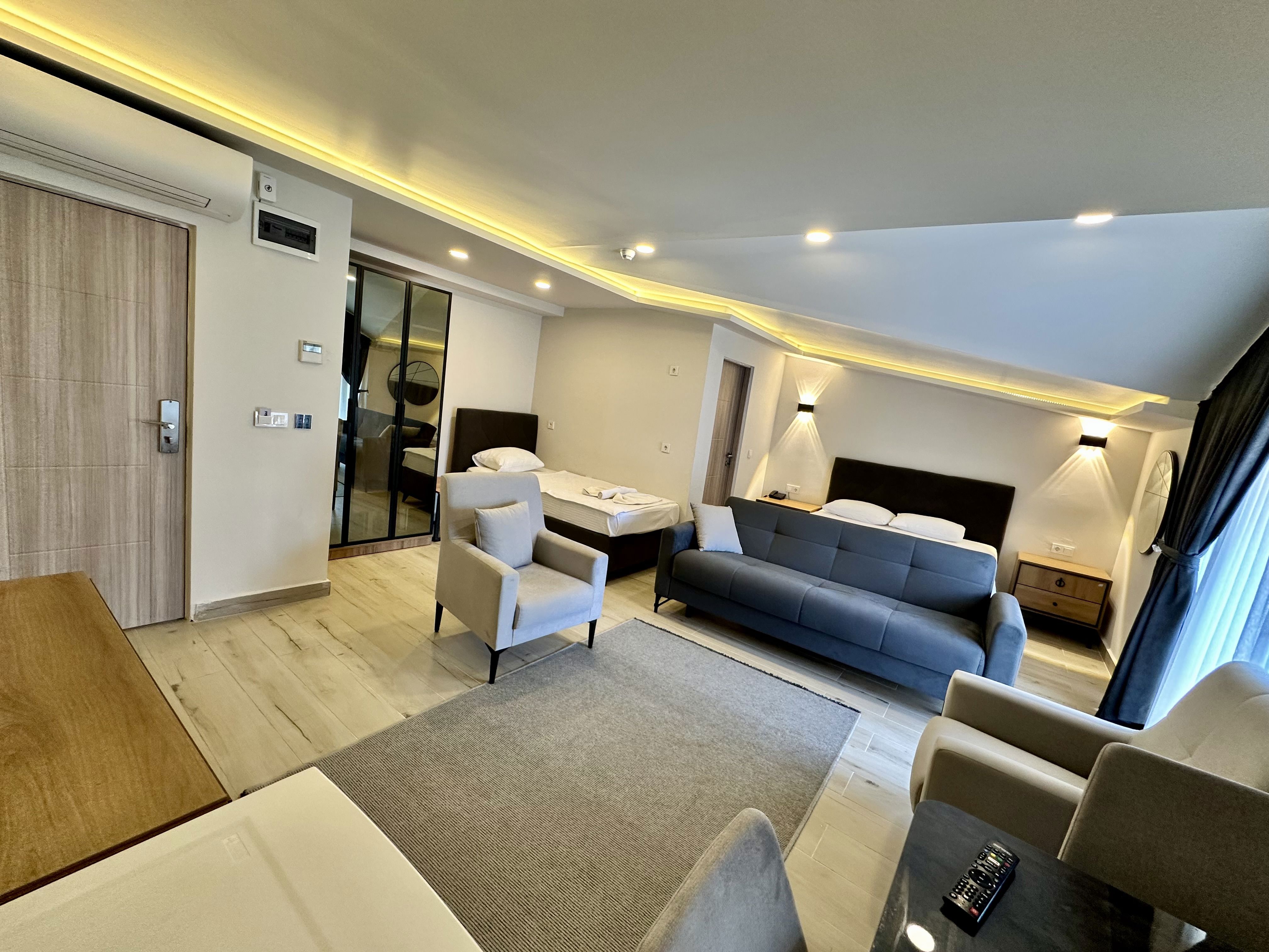 Jest Otel