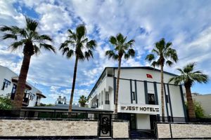 Jest Otel