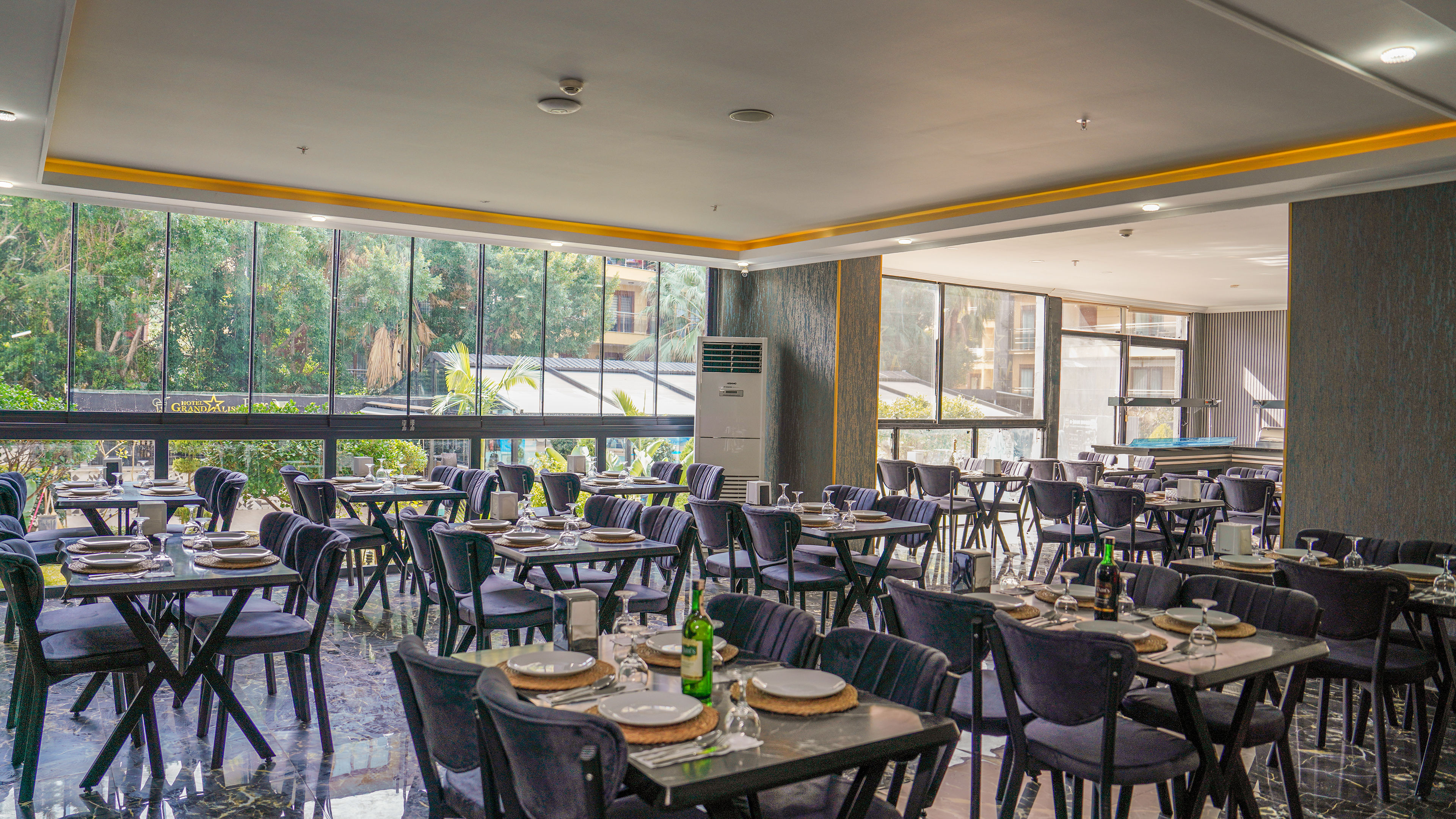 Grand Alisa Hotel