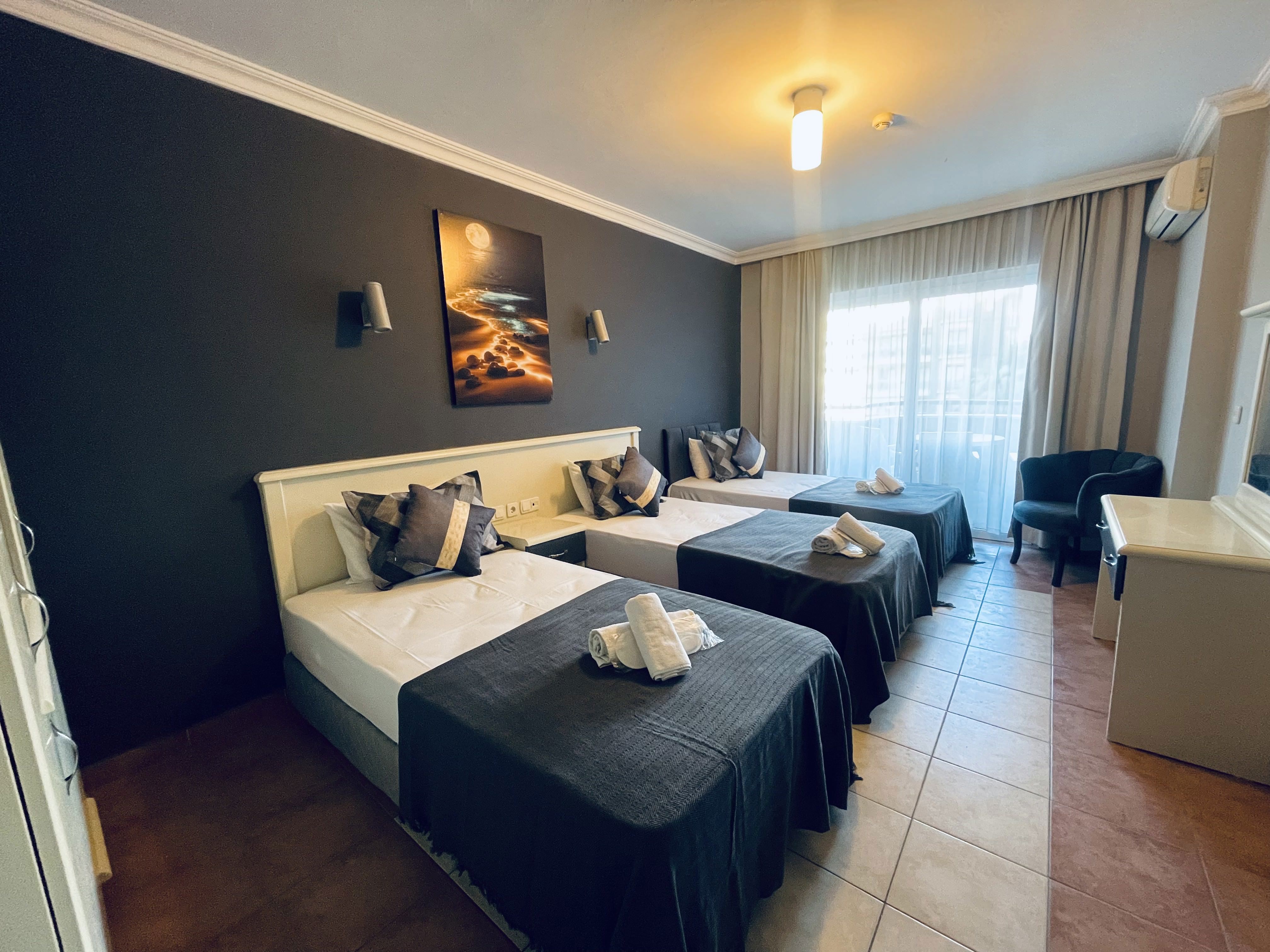 Grand Alisa Hotel