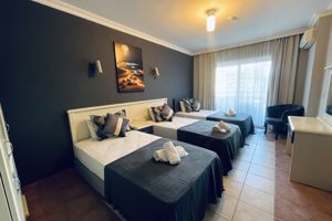 Grand Alisa Hotel 