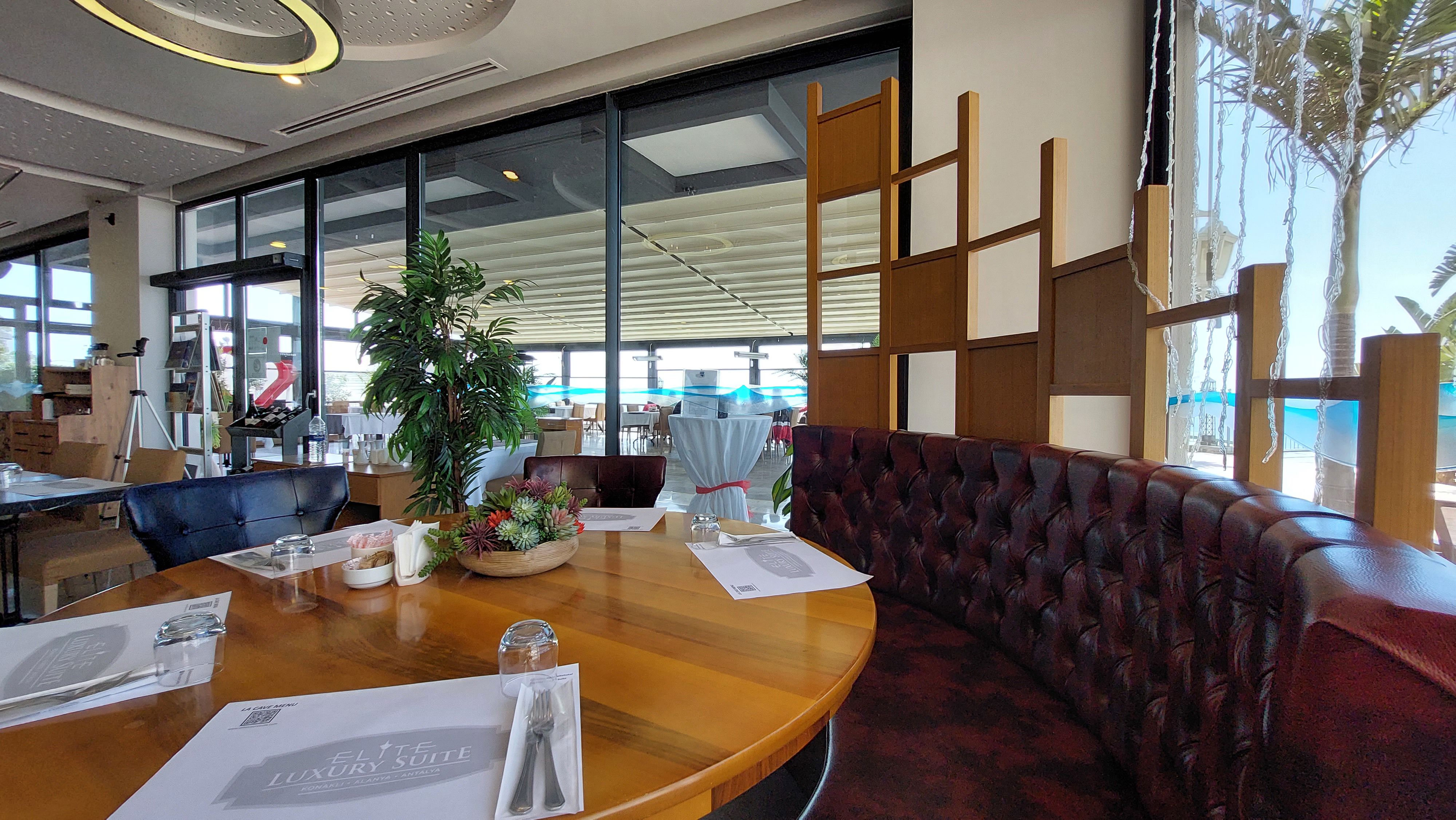 Elite Luxury Suite & Spa