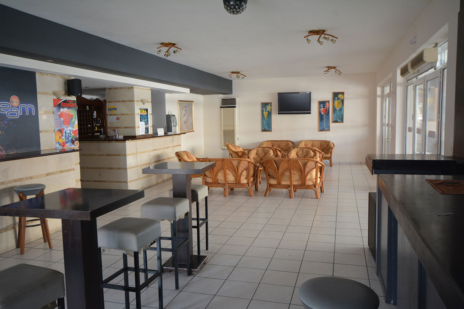 Marios Hotel