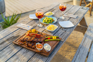 Cor & Donâs BBQ restaurant