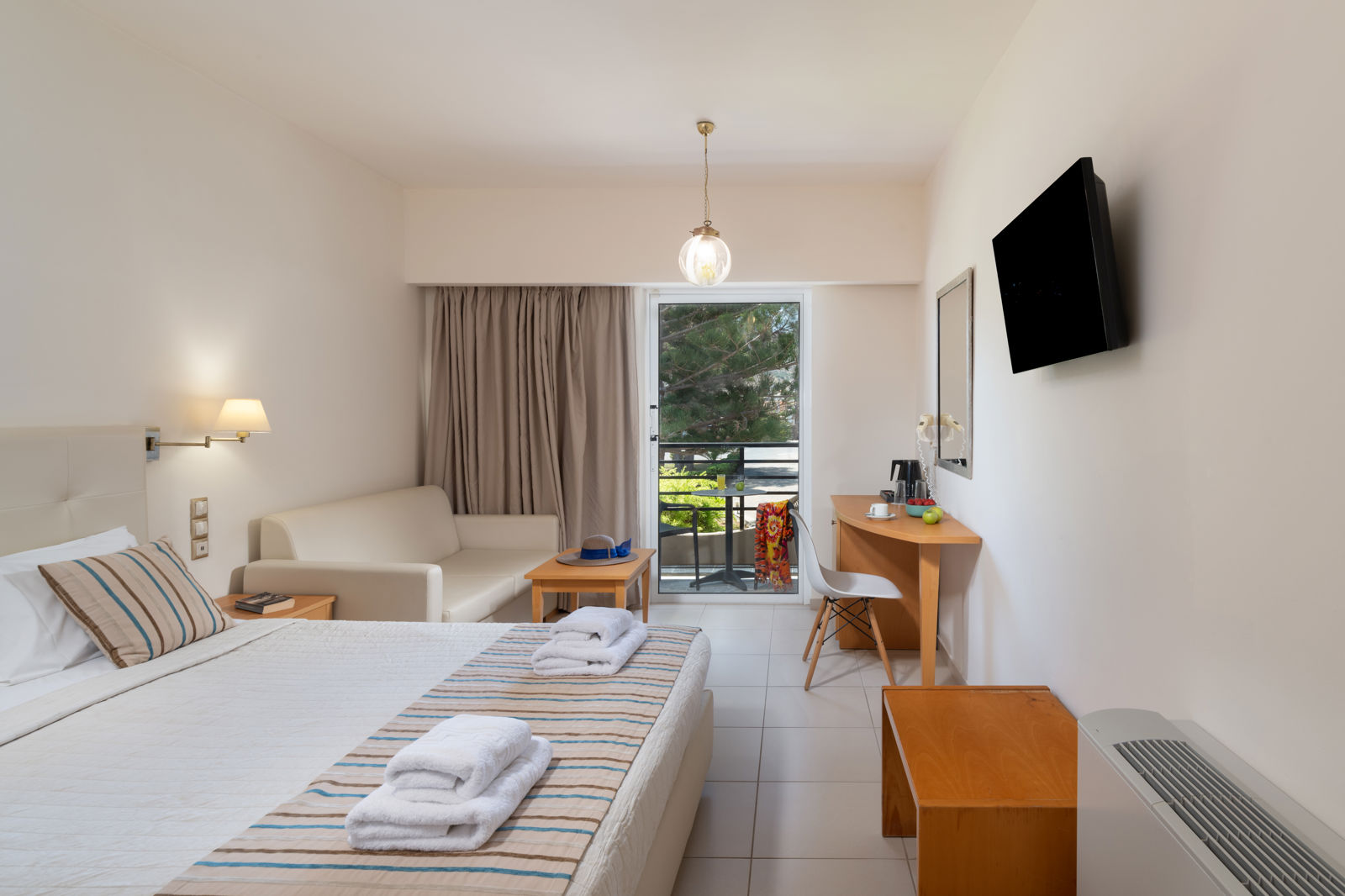 Themis Beach billede 3