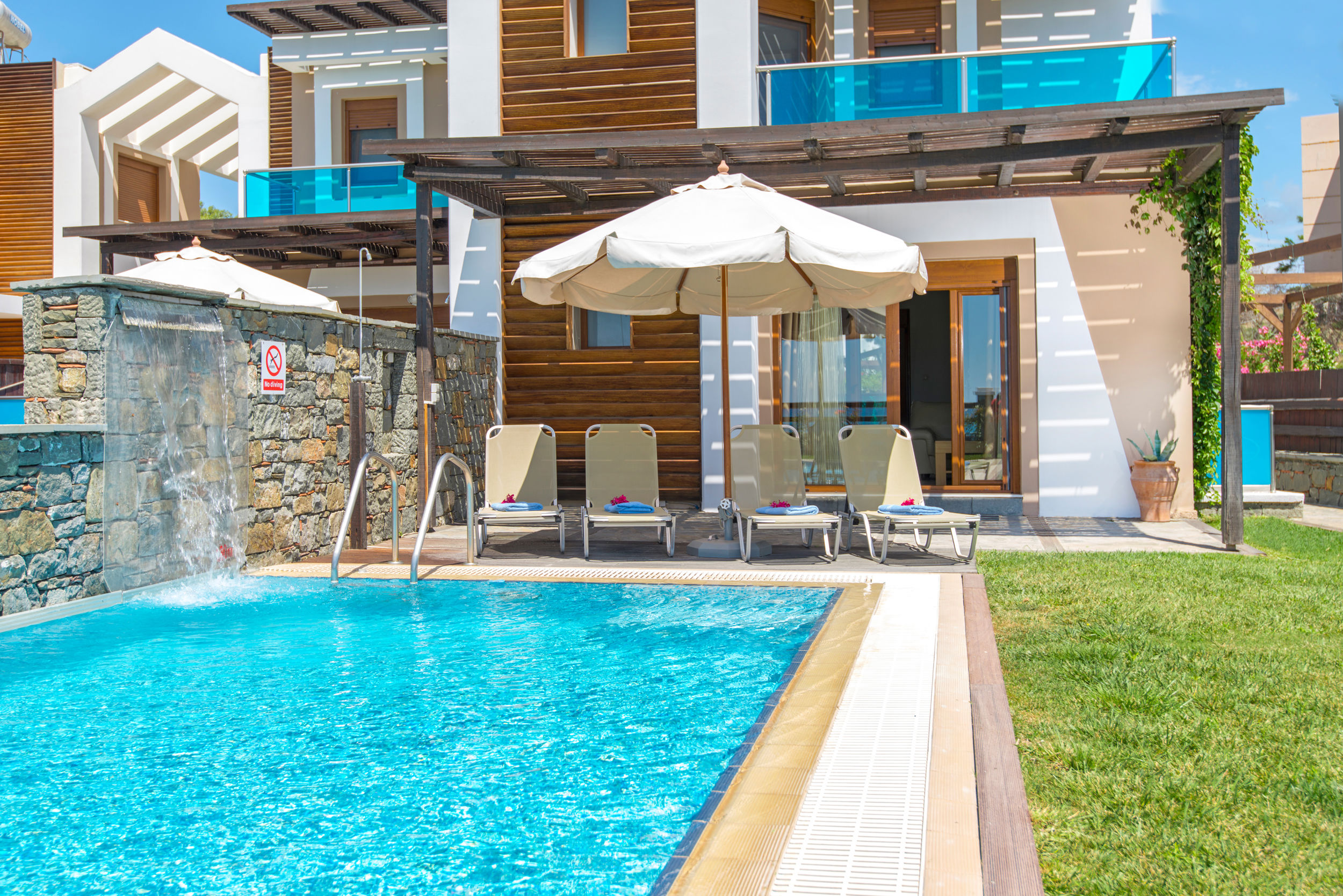 Horizon Line Villas