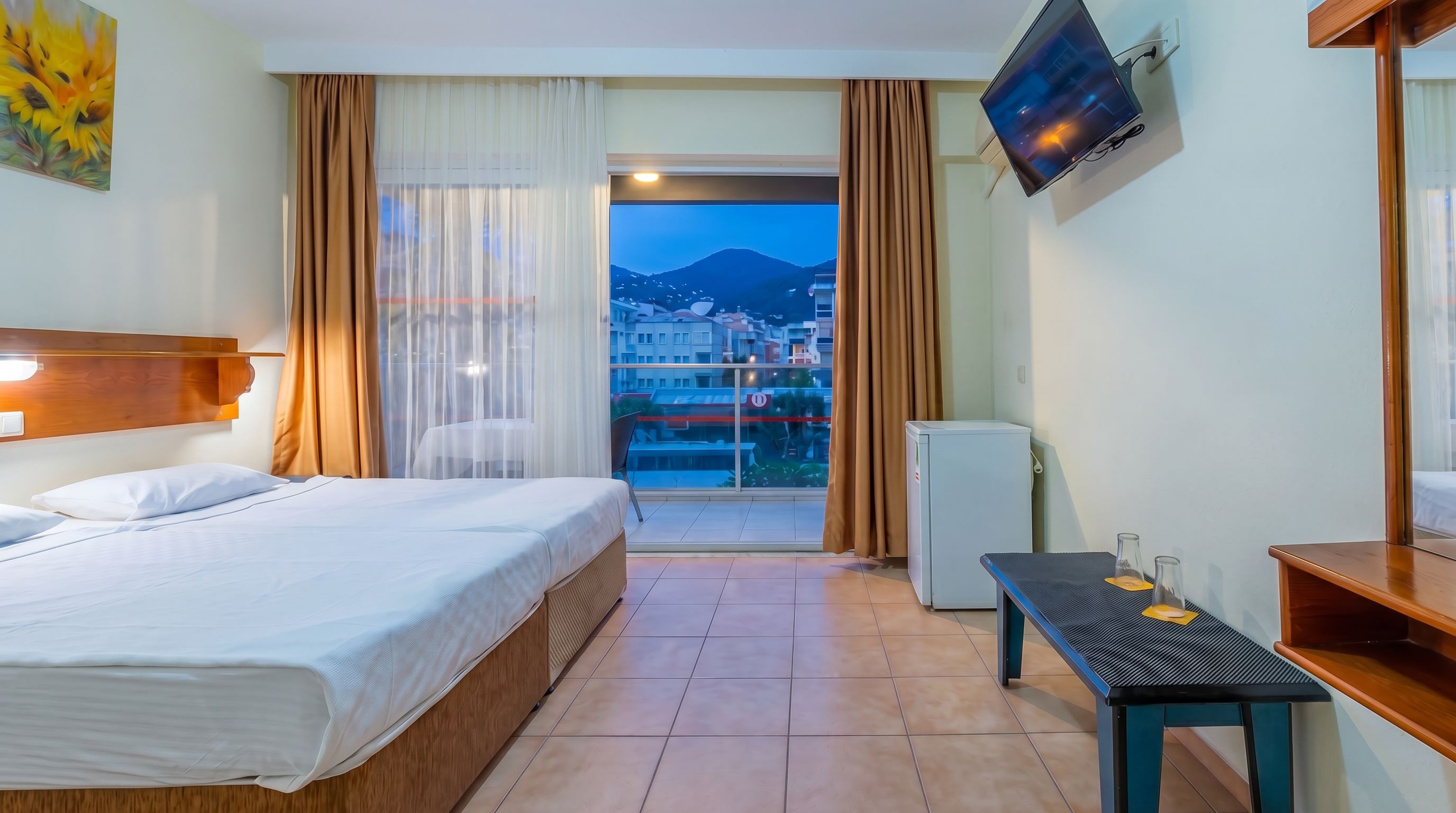 Gallion Hotel