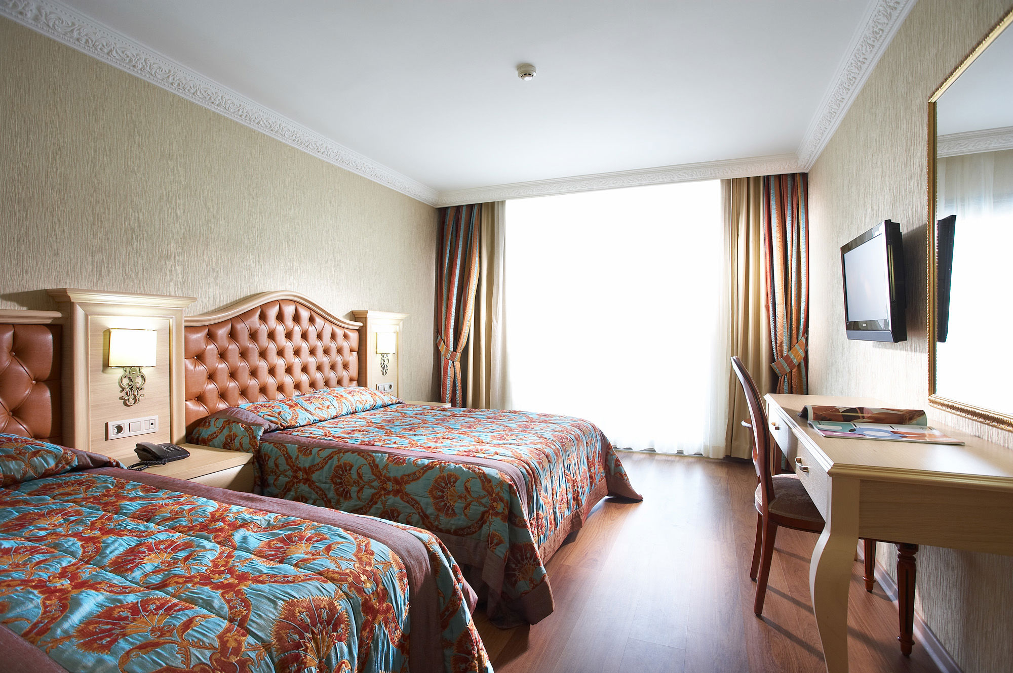 Emre Hotel & Emre Beach