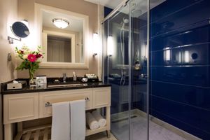 Family Suite badkamer hoofdgebouw