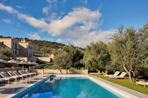 100 Rizes Seaside Resort